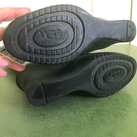 UGG Maxene #1942 Sheepskin Wedge Boots - Picture 9 of 9